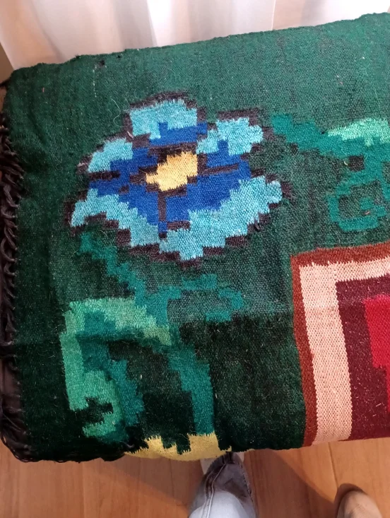 Vintage Wool Rug - Picture 3 of 4